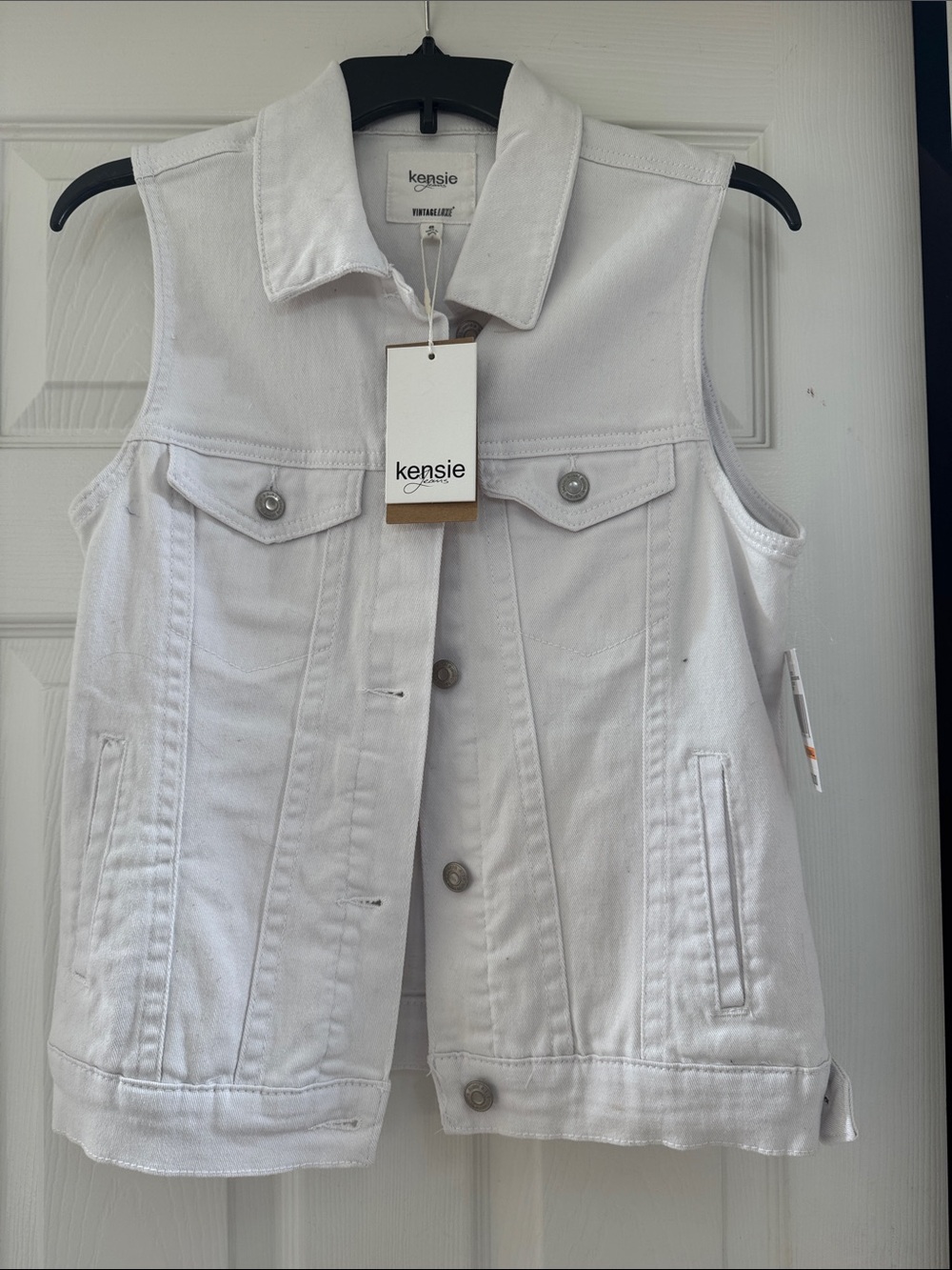 Kensie White Sleeveless Denim Jean Jacket